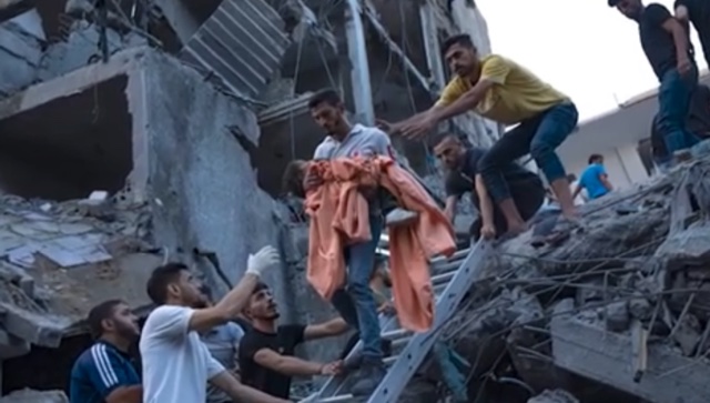 Serangan Israel Tewaskan 700 Orang dalam Semalam di Jalur Gaza