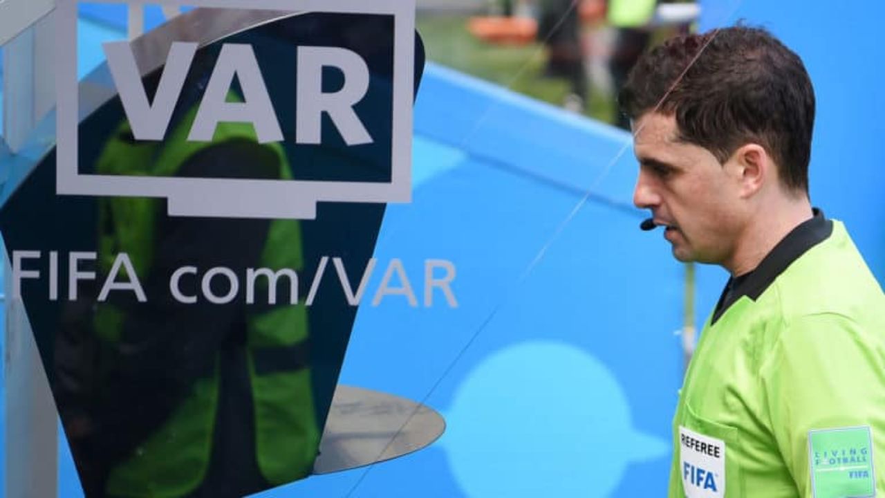 Aturan VAR Akan Diubah di Piala Dunia 2026, Rebound Penalti Dilarang
