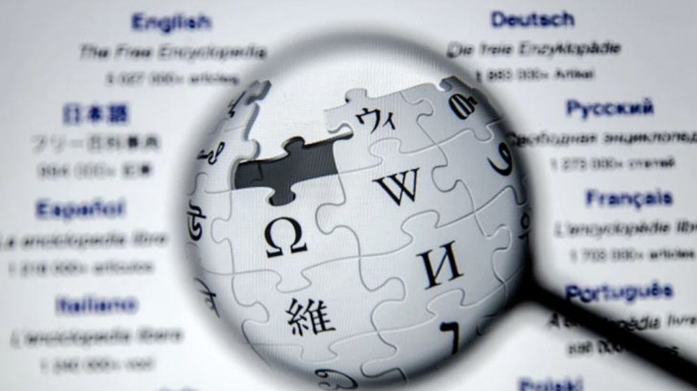 Komdigi Mau Blokir Wikipedia, DPR Minta Pendekatan Hati-hati
