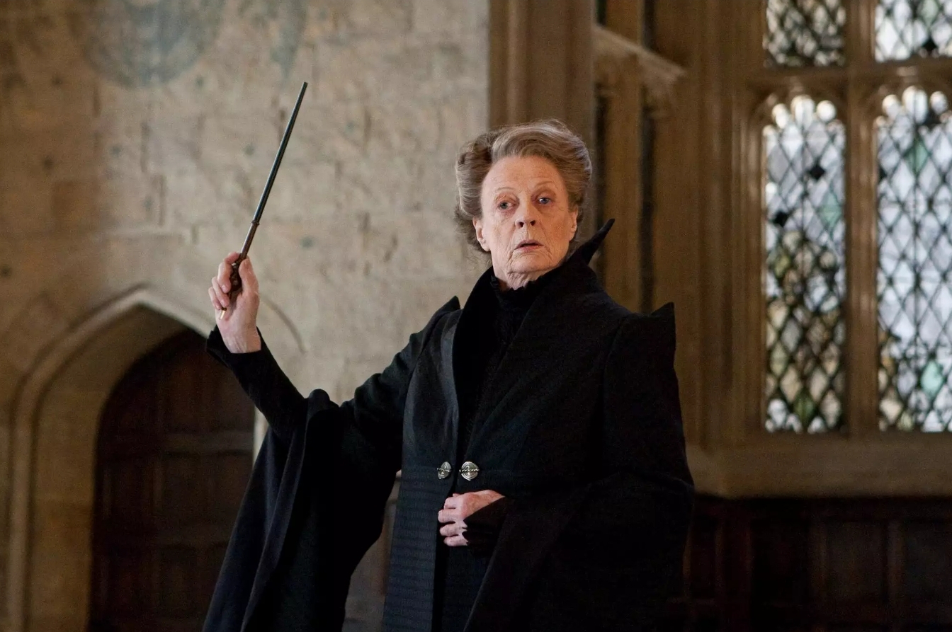 Chris Columbus Ungkap Alasan Pilih Maggie Smith Perankan Professor McGonagall di Harry Potter