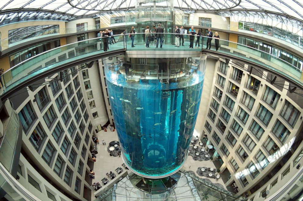 Aquarium Raksasa di Berlin Pecah, Polisi Duga Akibat Suhu Dingin