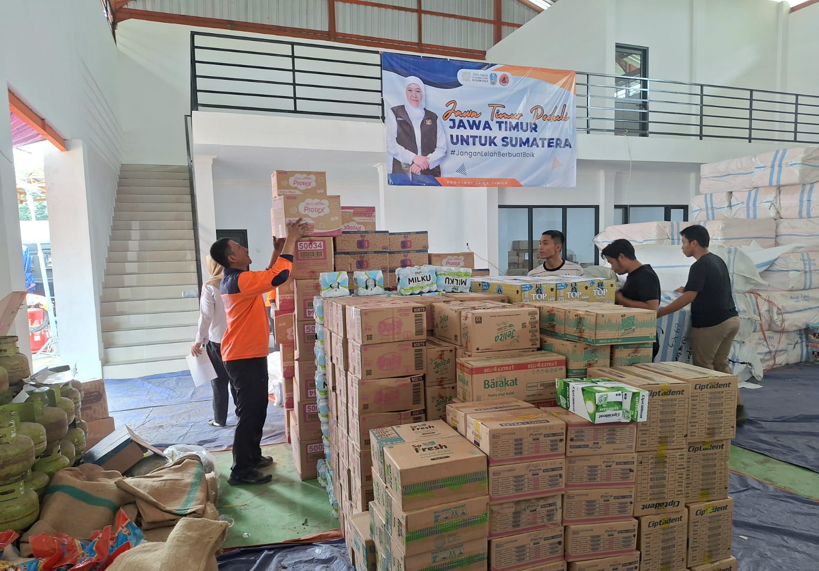 26 Ton Bantuan Pemprov Jatim Untuk Bencana Sumatra-Aceh Mulai Dikirim Besok 