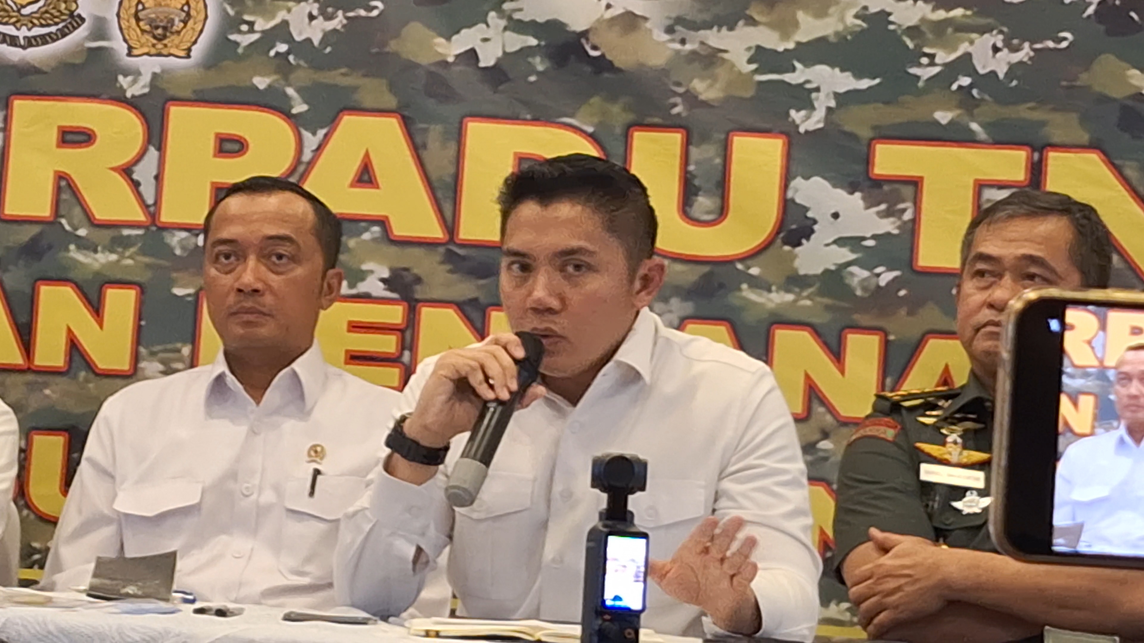 Seskab Bantah Produk AS Masuk Tanpa Sertifikasi Halal, Tegaskan Pengawasan Ketat dan MRA Tetap Berlaku