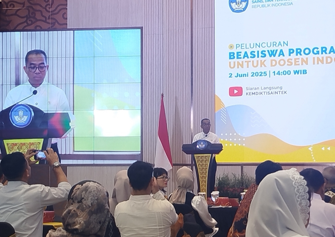 RESMI! Beasiswa Doktor untuk Dosen Dibuka, Targetkan 5.000 Penerima di 2025