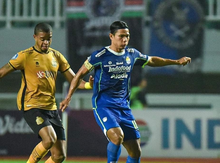 Persib Bandung Menang Tipis 2-1 Atas Bhayangkara FC