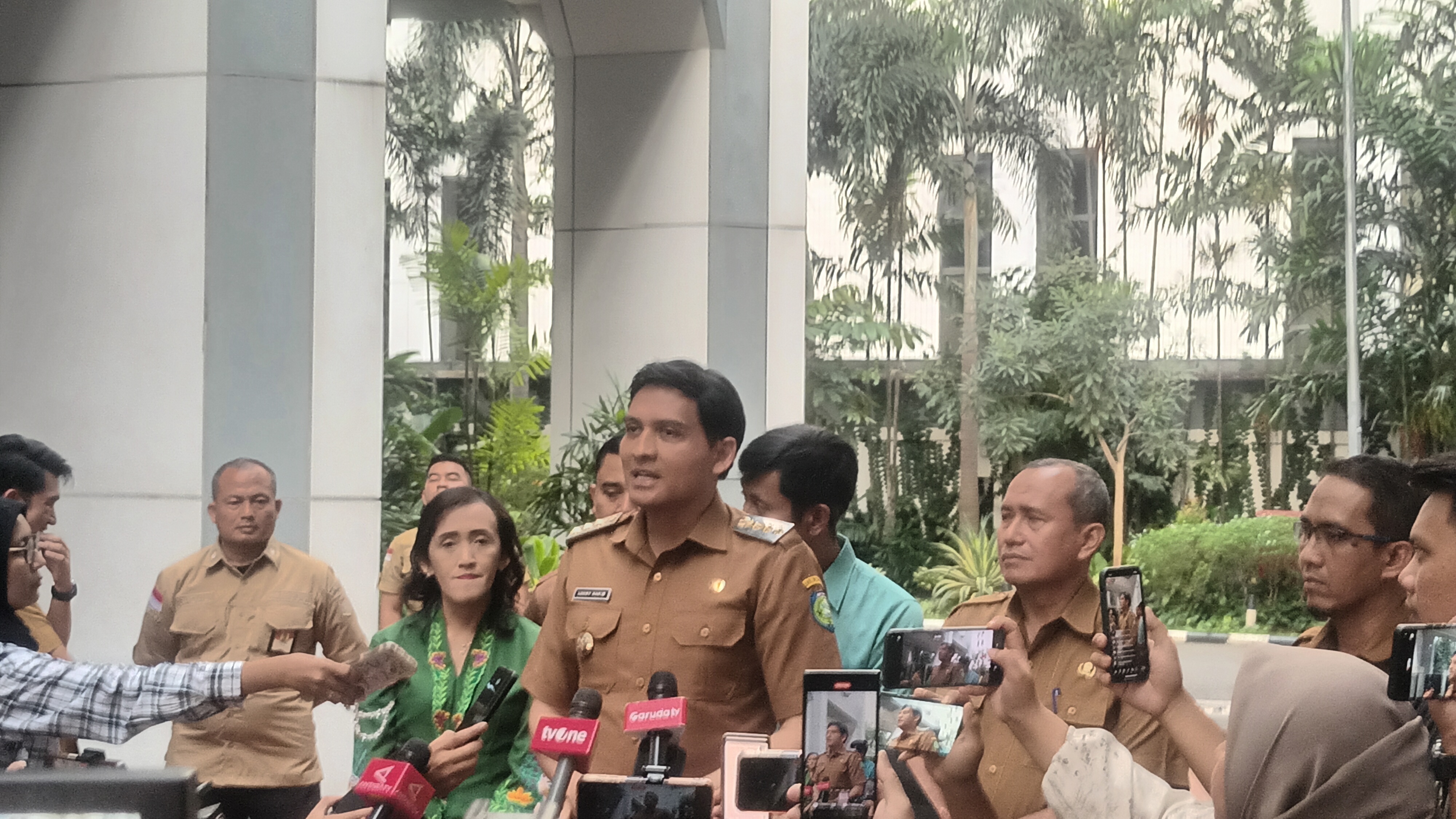 Pelesir ke Luar Negeri Tanpa Izin, Lucky Hakim Siap Terima Konsekuensi dan Tegaskan Tak Berniat Bolos