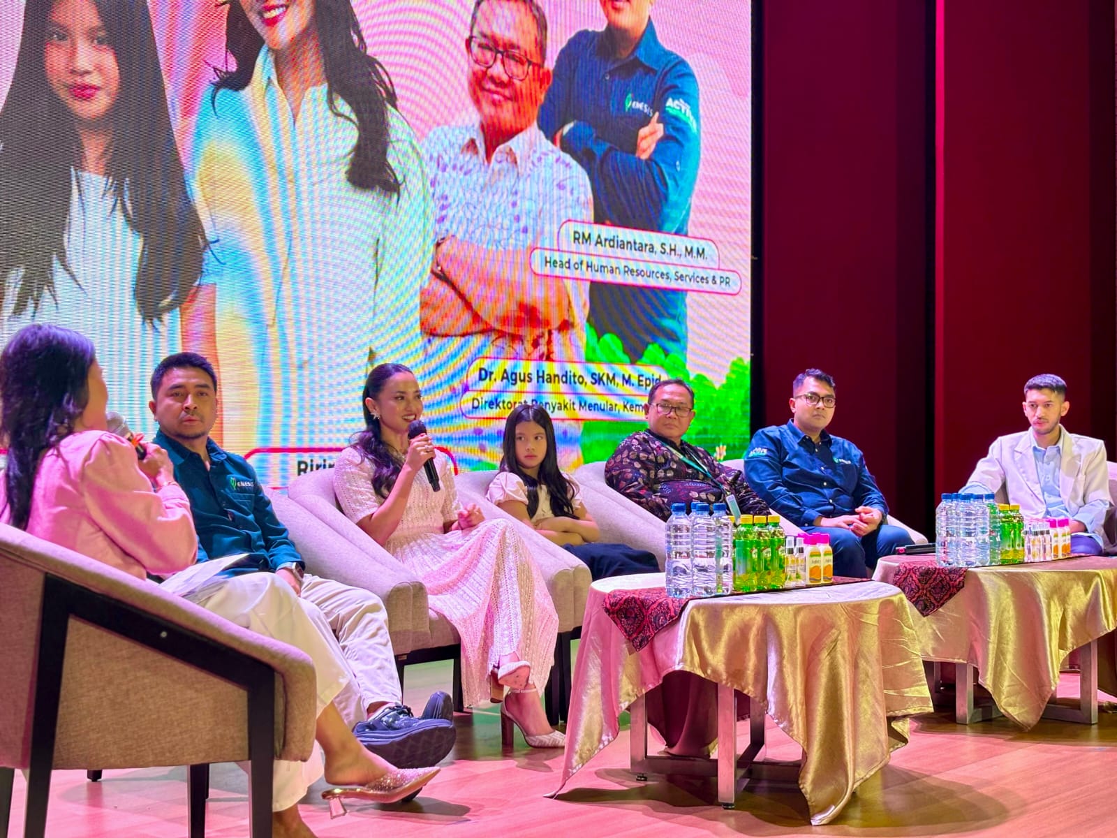 Cegah DBD Sejak Dini, Anak SD di Jakarta Diajak Praktik Langsung Gerakan 3M+  