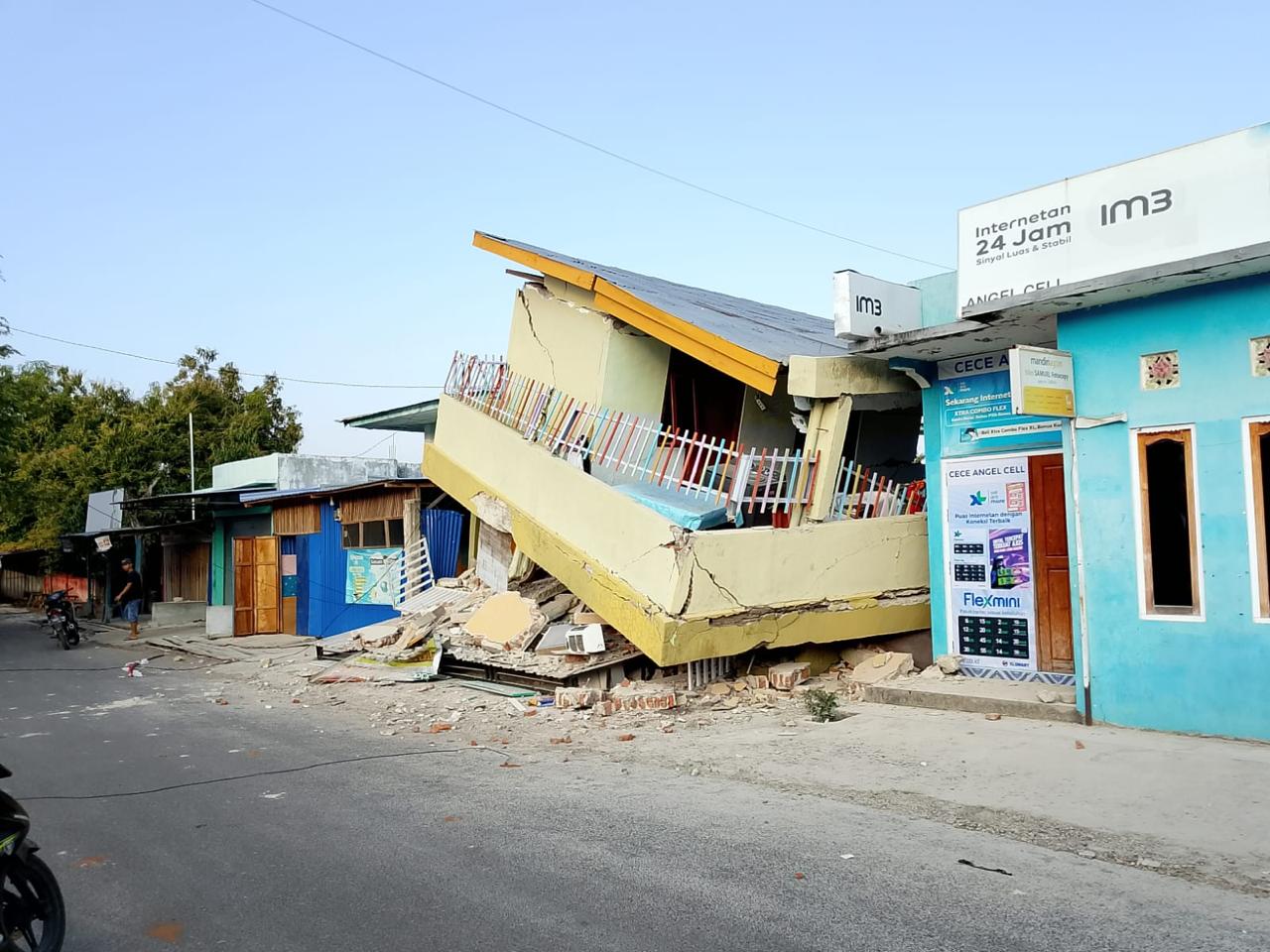 Update Gempa M7,7 NTT:  5.000 Warga Mengungsi, 47 Orang Meninggal Dunia
