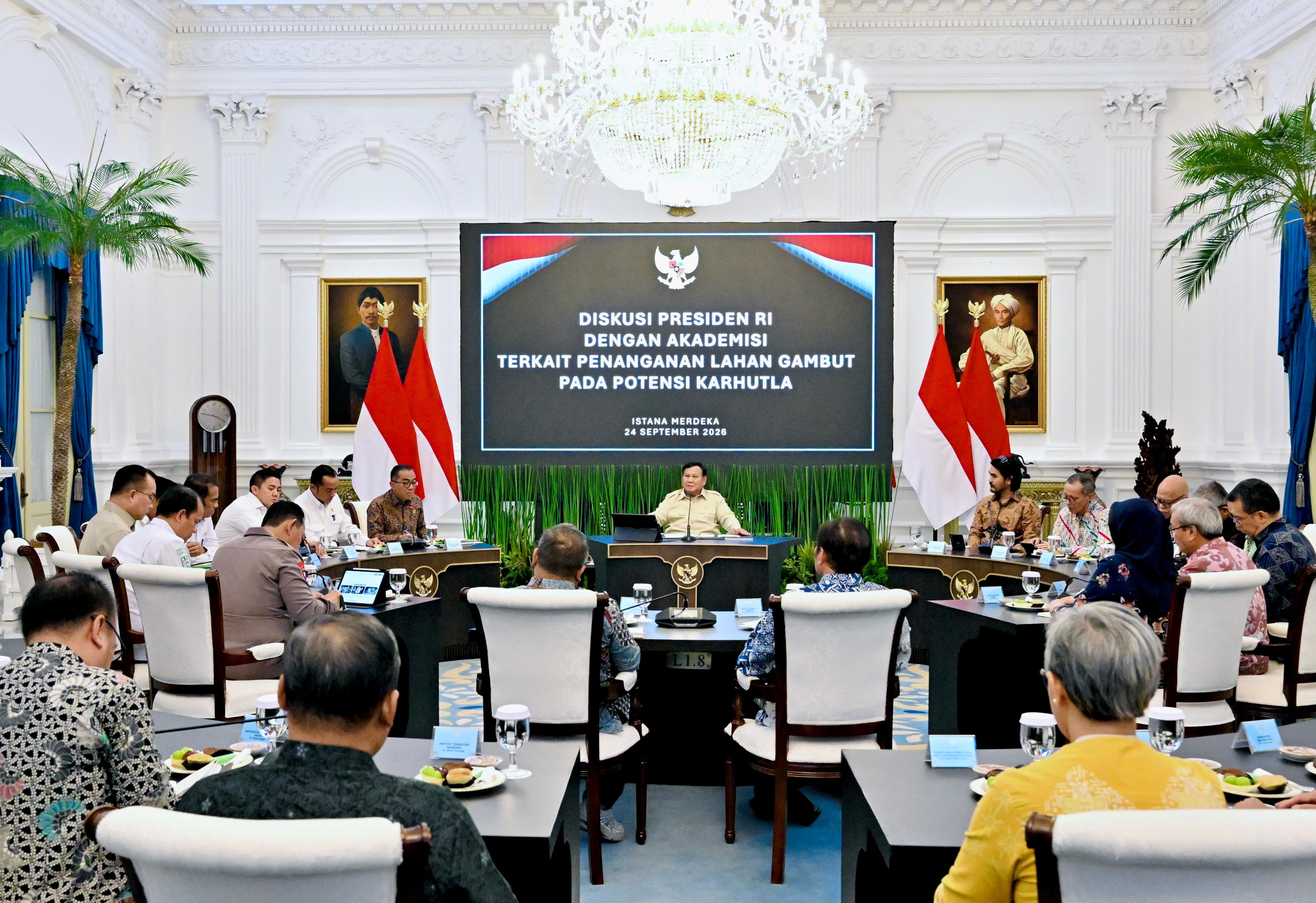 Cegah Karhutla, Prabowo Bentuk Badan Pengelola Gambut dan Mangrove