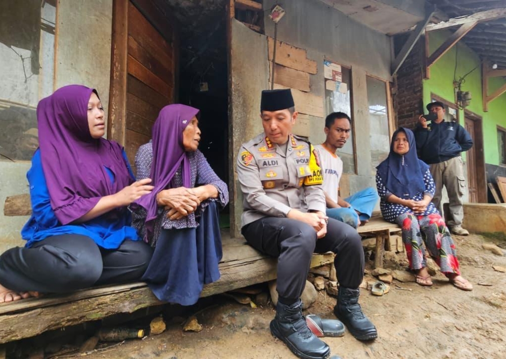 Momentum Ramadan, Polda Jabar Bangun 30 Rutilahu untuk Warga Kurang Mampu