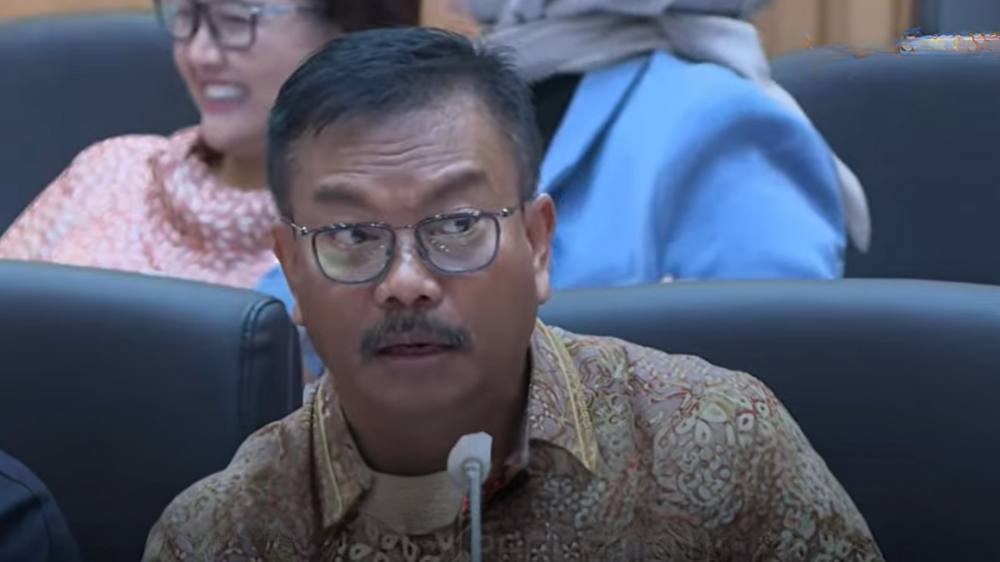 Ketimpangan Gaji Sopir MBG dan Guru Honorer, DPR: Guru Kuliah 'Berdarah-Darah', Tapi Kok Diperlakukan Beda?