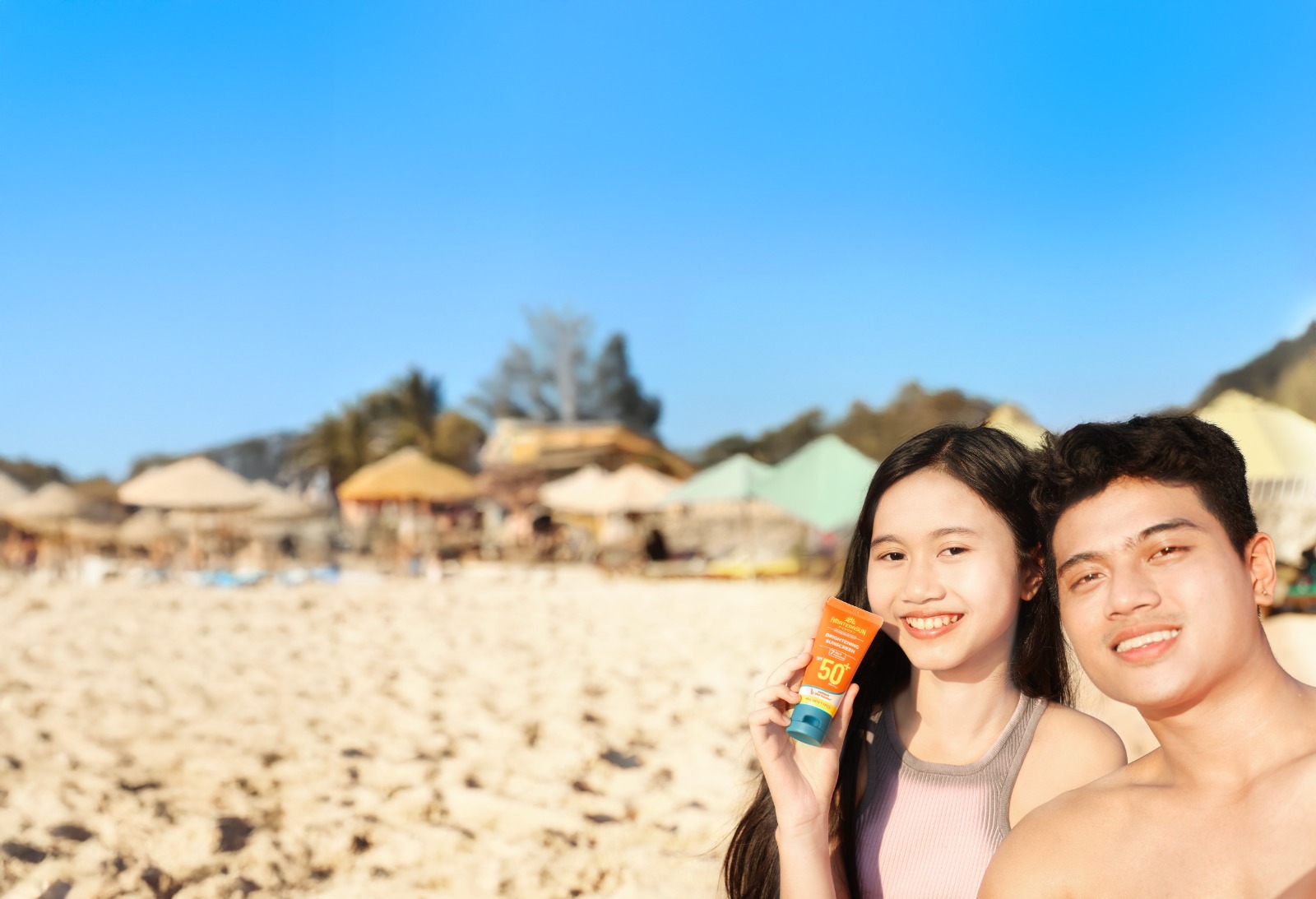 Rasa Korea, Harga Lokal! Sunscreen SPF 50+ Ini Bikin Wajah Glowing Seketika No Abu-abu