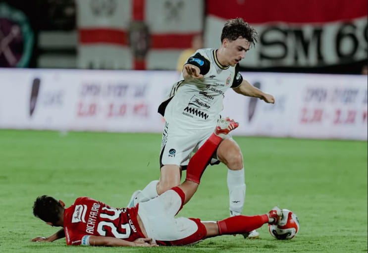 Debut di Persija, Striker Timnas Indonesia Mauro Ziljstra Mengaku Senang dan Langsung Tiga Poin!