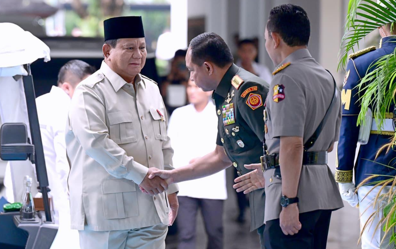Prabowo Minta TNI-Polri Tak Ragu Naikkan Pangkat Anggota Berdedikasi