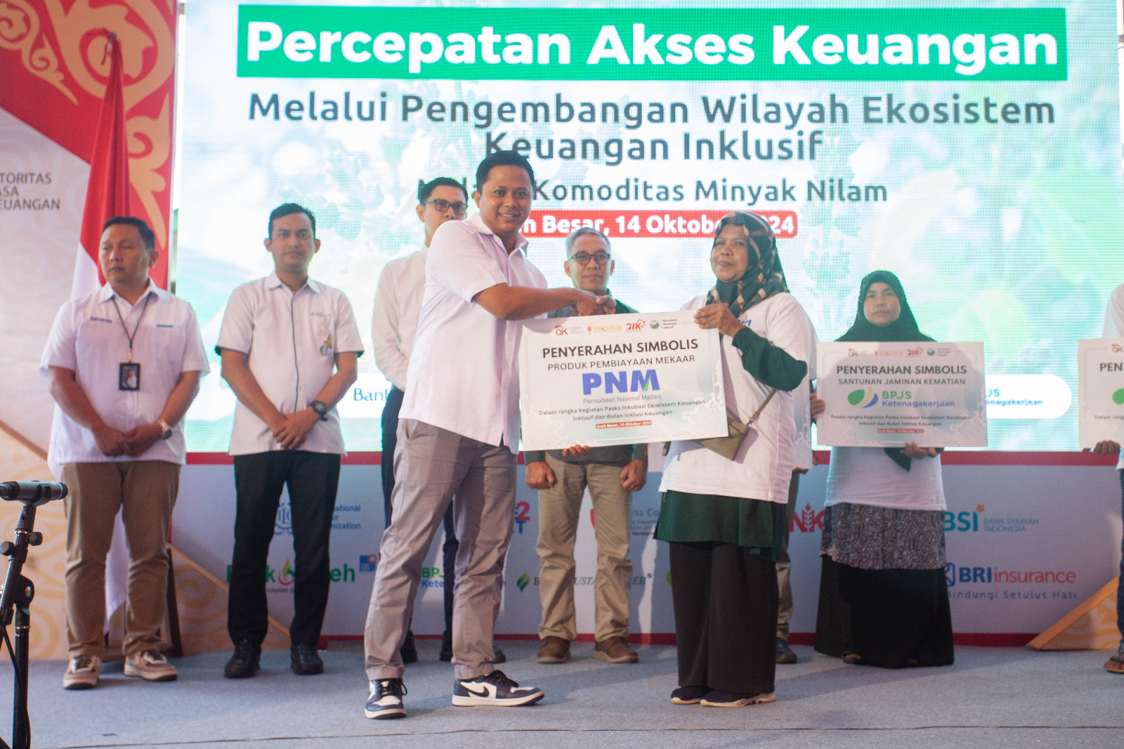 PNM Kembangkan Potensi Petani Aceh Lewat Klasterisasi Komoditas Minyak Nilam