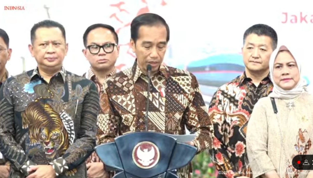 Jokowi Resmikan Kereta Cepat, Jarak Tempuh Jakarta- Bandung 30 Menit!