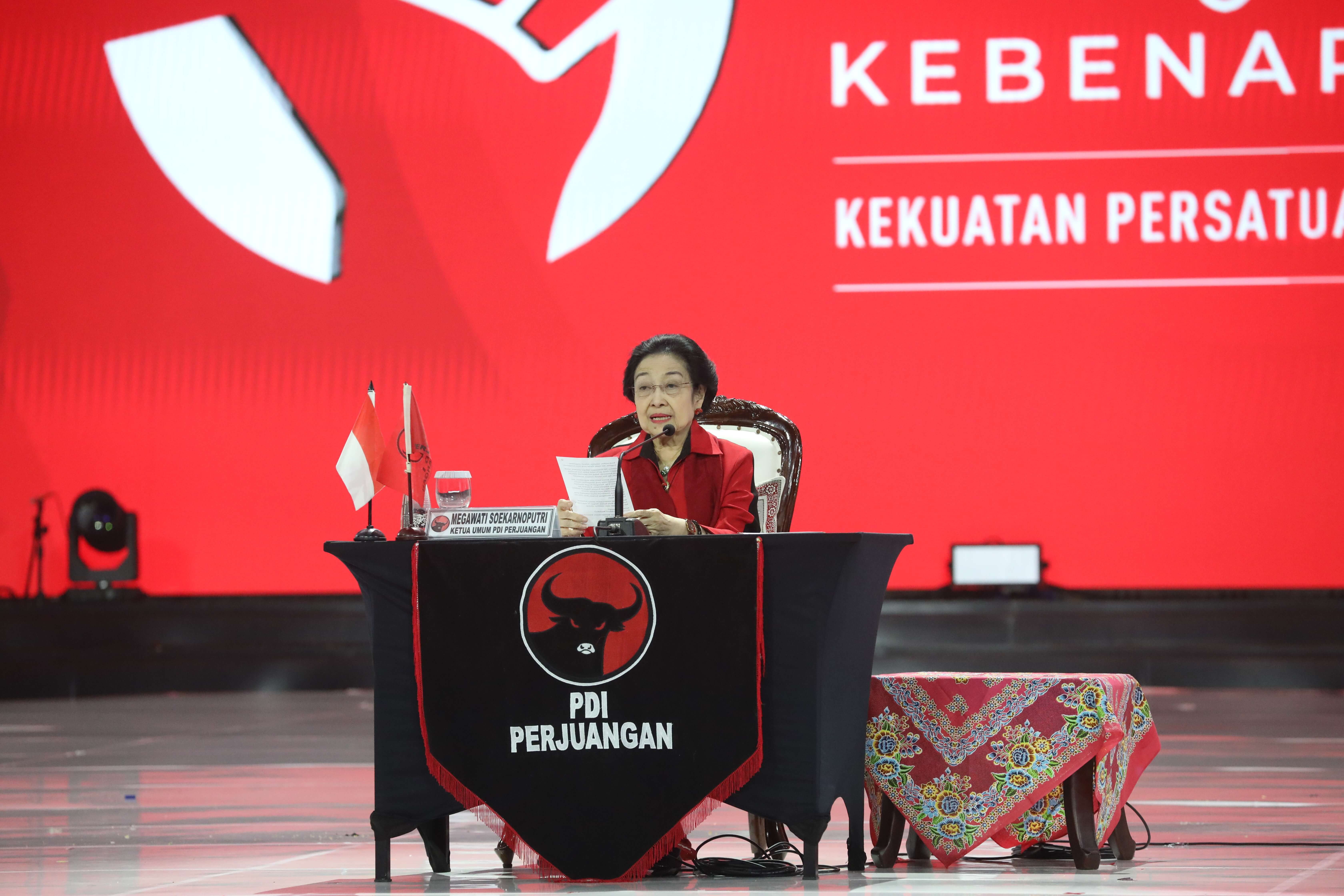 Megawati Ogah Pensiun setelah Tahu Ada yang Mau Rebut PDIP