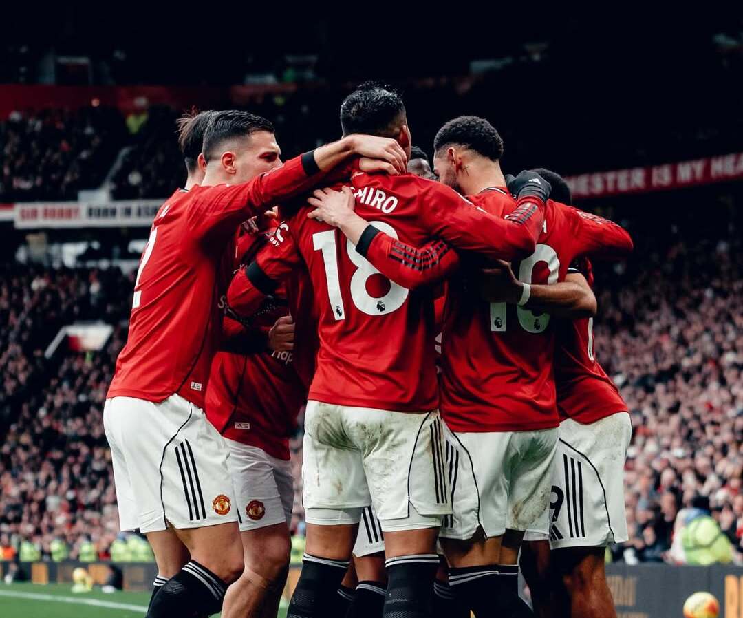 Man United vs Tottenham 2-0, Setan Merah Pepet Aston Villa di Klasemen