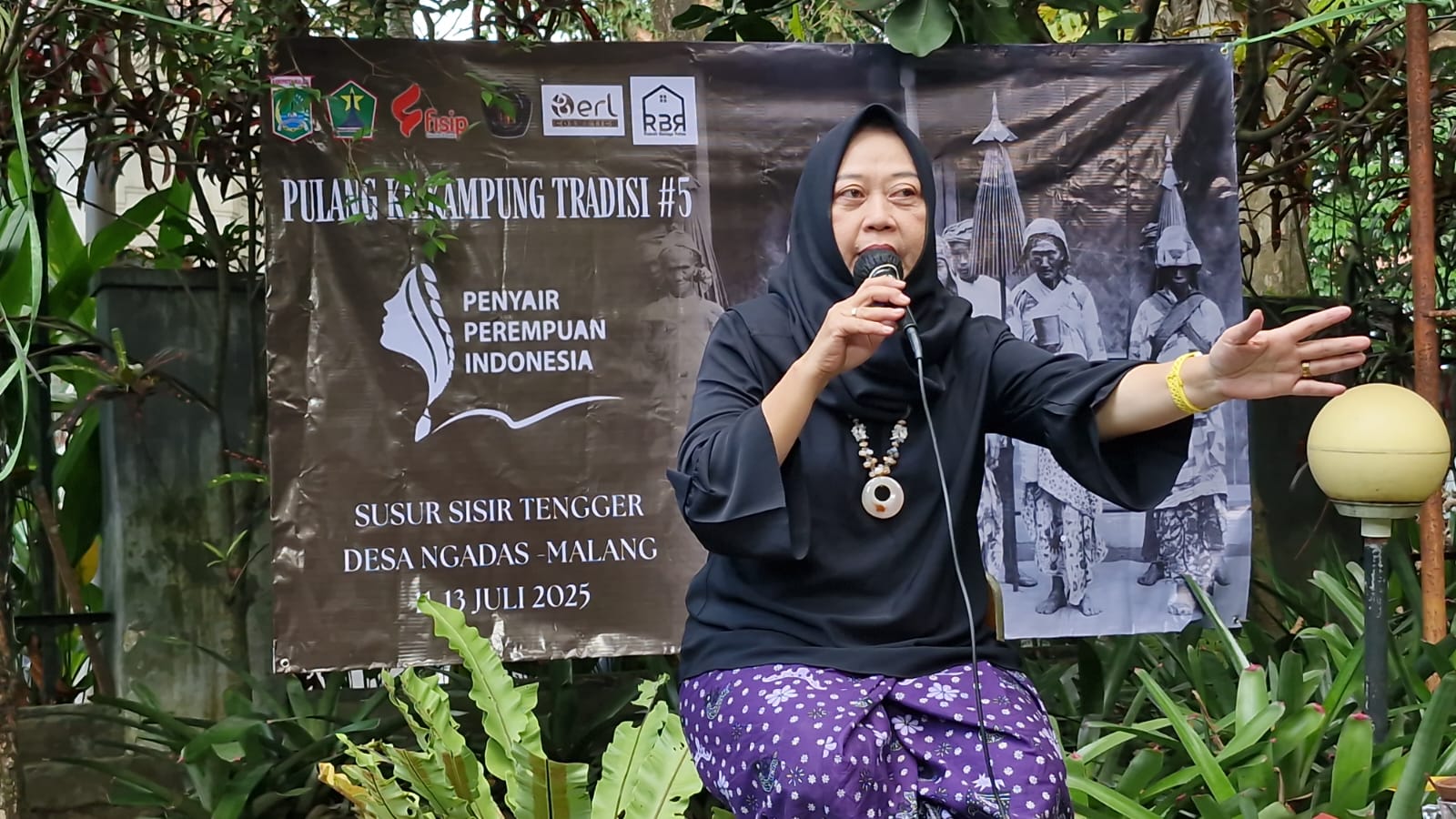 Pulang ke Kampung Tradisi Edisi 5, Penyair Perempuan Indonesia Telusuri Jejak Budaya Tengger di Malang Raya