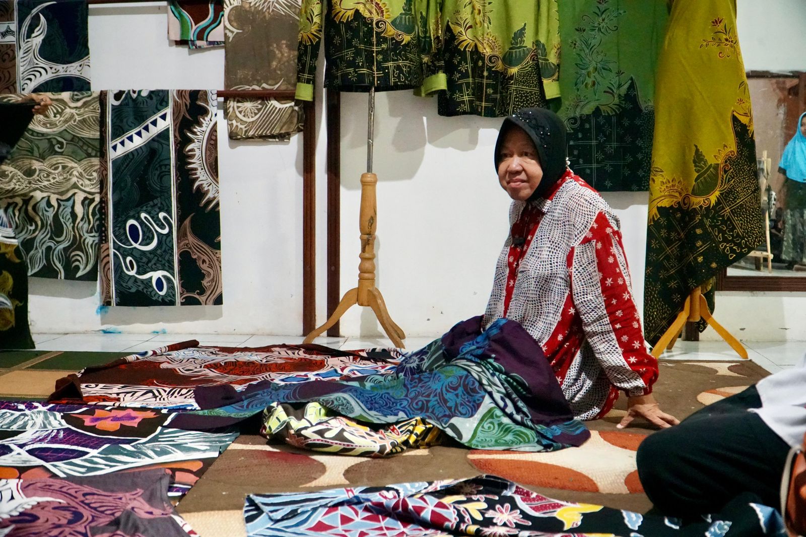 Risma Terpesona Keindahan Batik Khas Probolinggo, Potensi Jadi Pahlawan Ekonomi Jatim