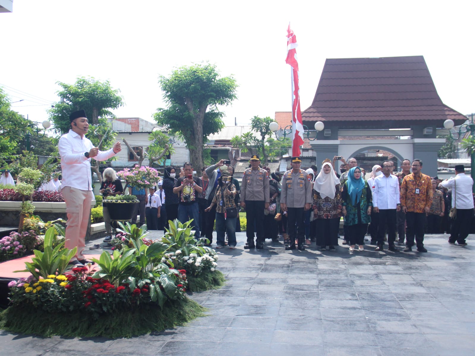 Peringatan Hari Musik di Makam WR Supratman, Eri Cahyadi: Indonesia Raya Kita Putar Tiap Pagi di Jalanan Surabaya