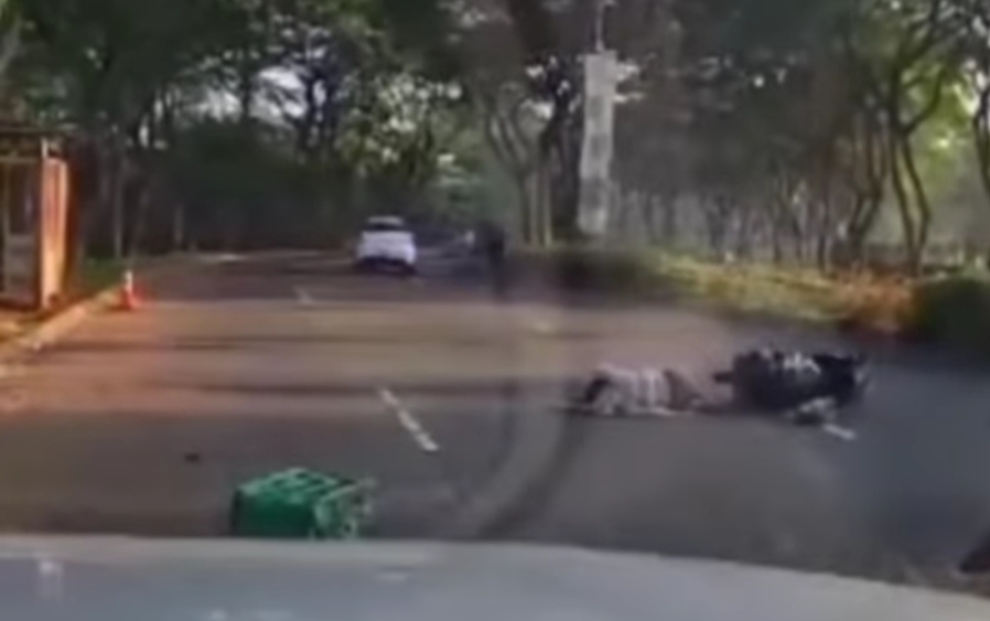 Viral Video Bernarasi Pemotor Jadi Korban Tabrak Lari di BSD, Polisi: Tidak Benar