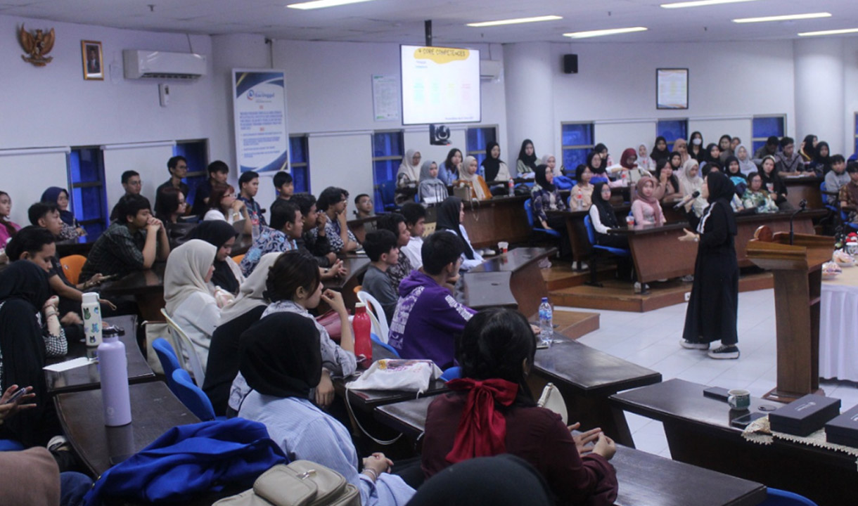 FKIP Universitas Esa Unggul Selenggarakan Kuliah Tamu tentang Prospek Karir Lulusan Pendidikan Bahasa Inggris
