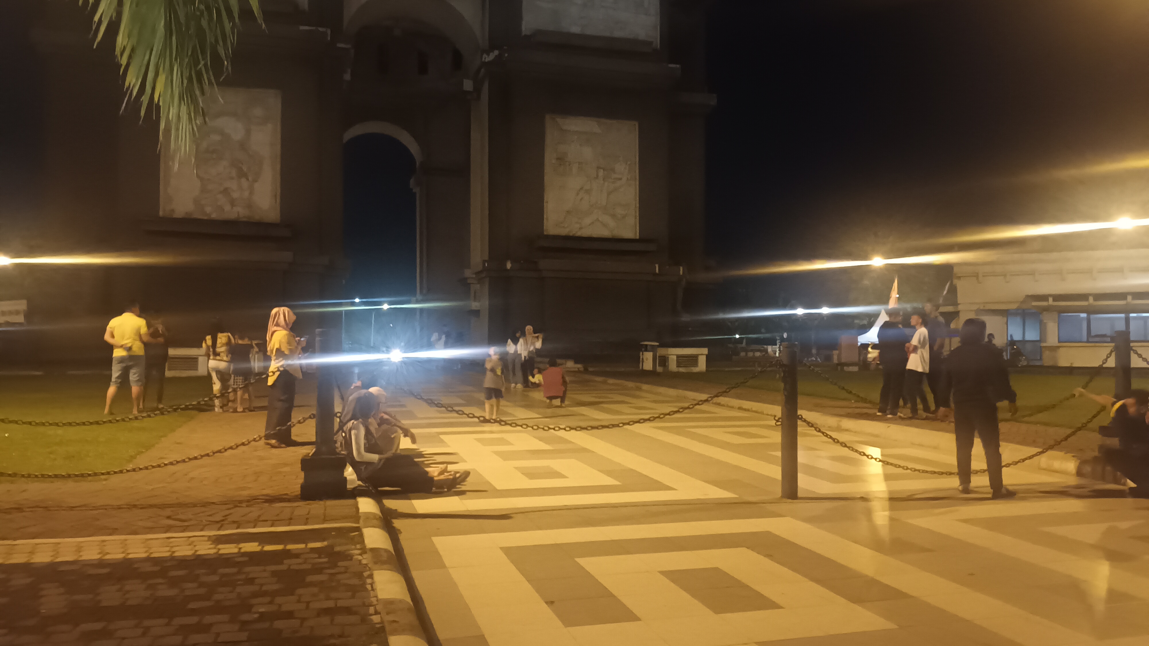 Lebaran di Kediri? Simpang Lima Gumul Jadi Destinasi Favorit Pemudik