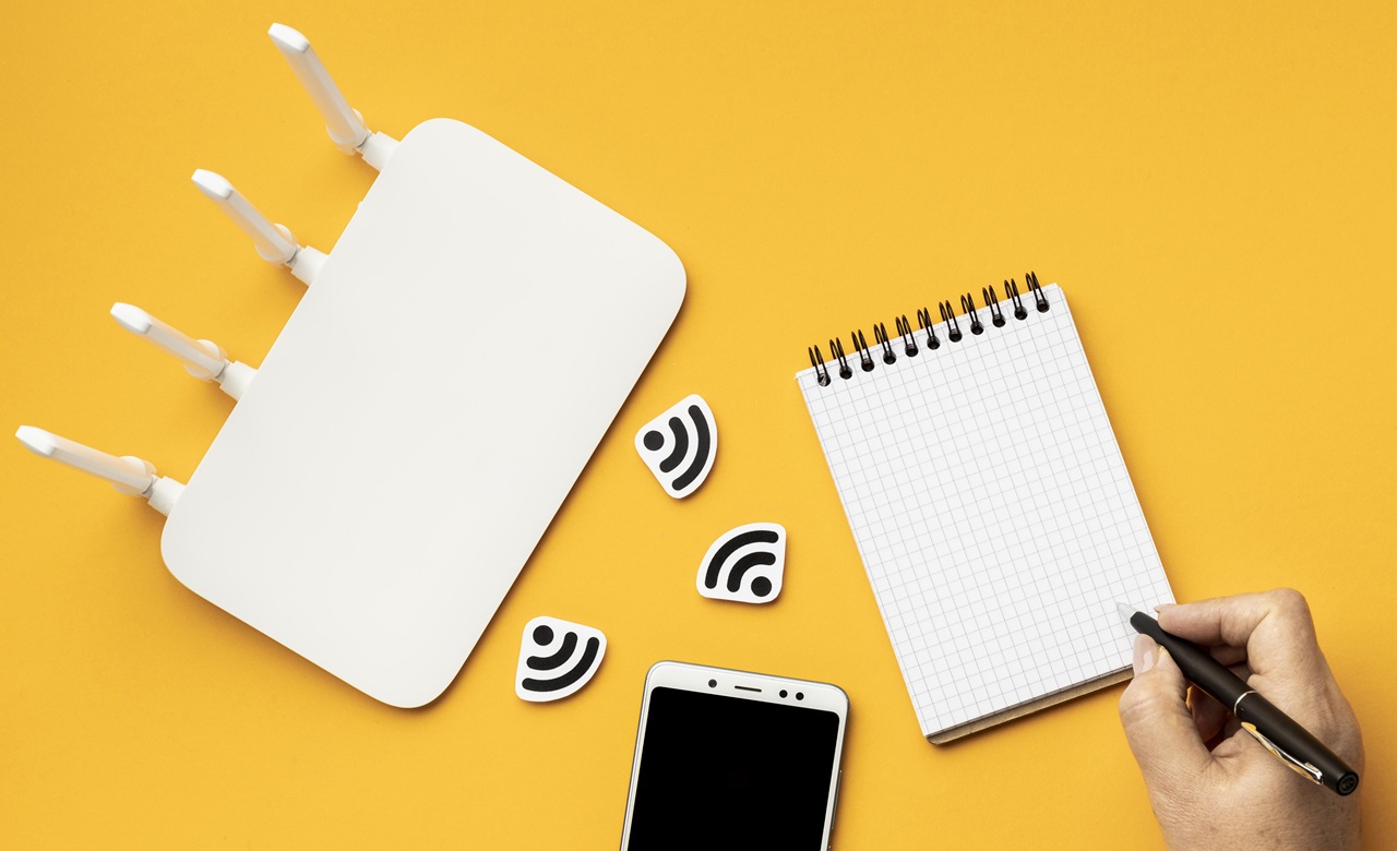 Stop Bingung! Ini Perbandingan Lengkap Koneksi Kabel dan Nirkabel di Rumah