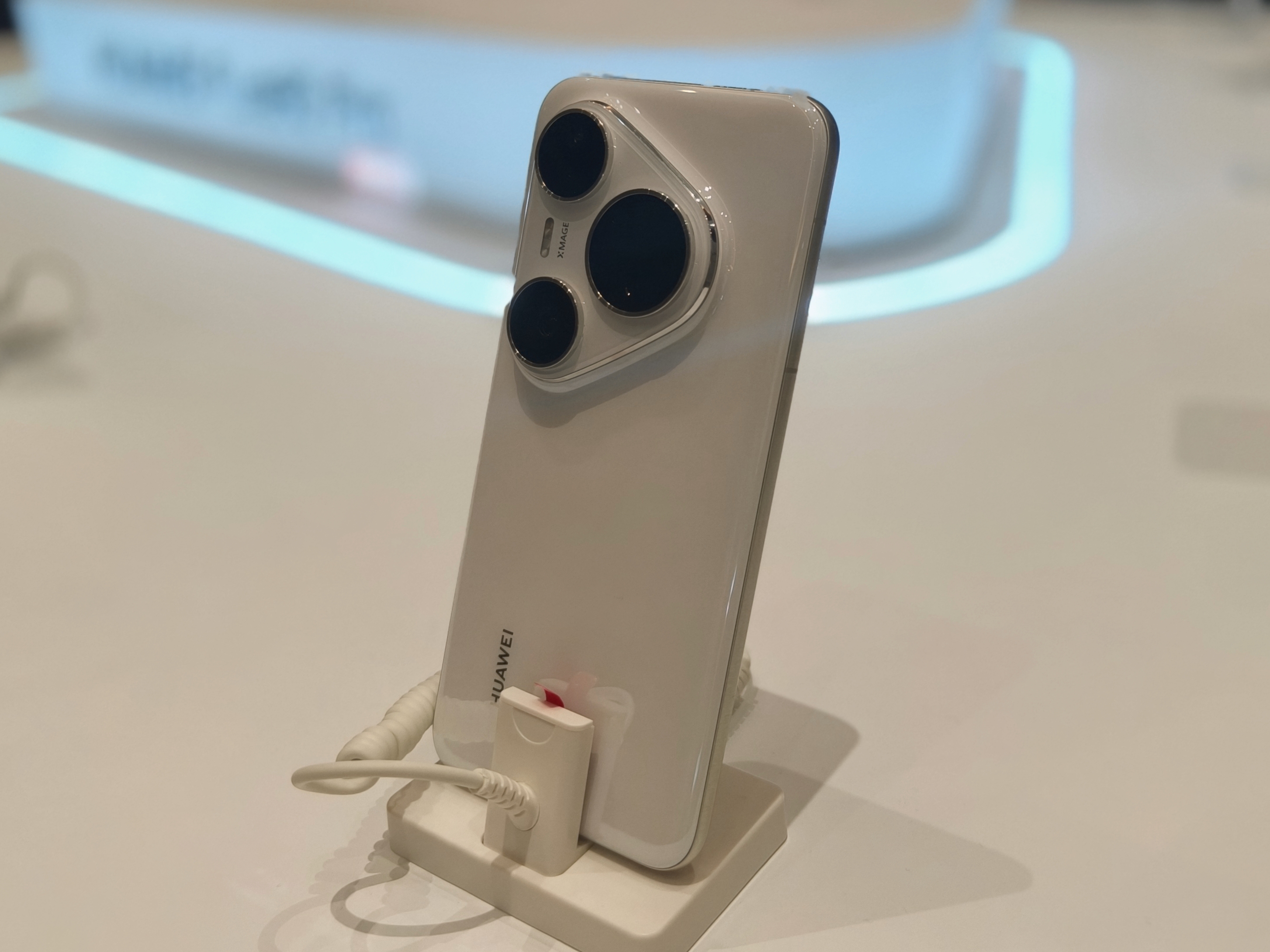 Resmi! Huawei Pura 80 Pro dan Pura 80 Ultra Dijual Mulai Rp14 jutaan di Indonesia