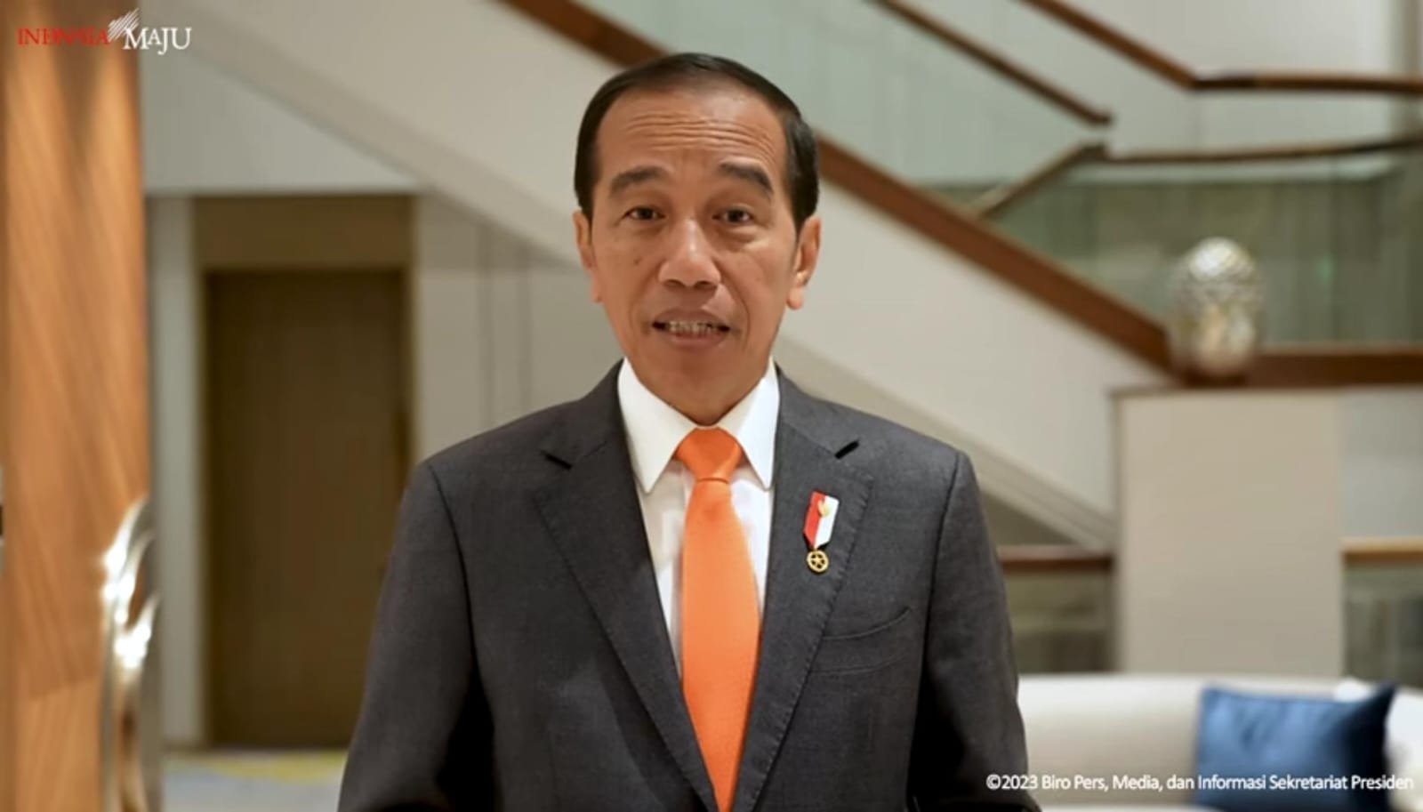 Jokowi Sentil Gubernur Bali Soal Baliho Ganjar-Mahfud dan Atribut PDIP Dicopot: Izin dan Netral Dong!