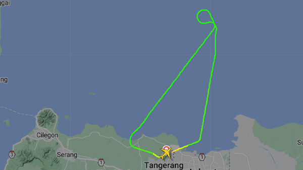 BREAKING NEWS: Mesin Lion Air JT 330 Diduga Meledak, Penerbangan Kembali ke Bandara Soekarno Hatta 