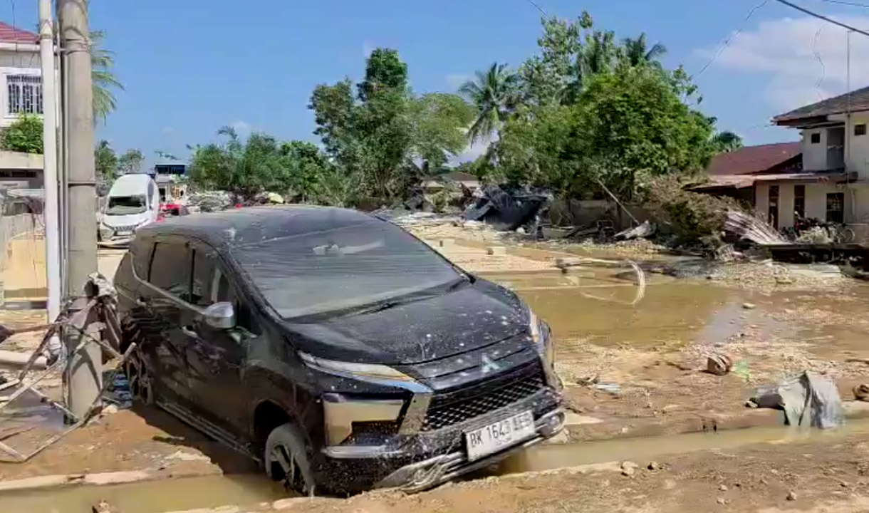 Program Layanan Perawatan Kendaraan Terdampak Banjir Banjir Bandang di Sumatra dari MMKSI 