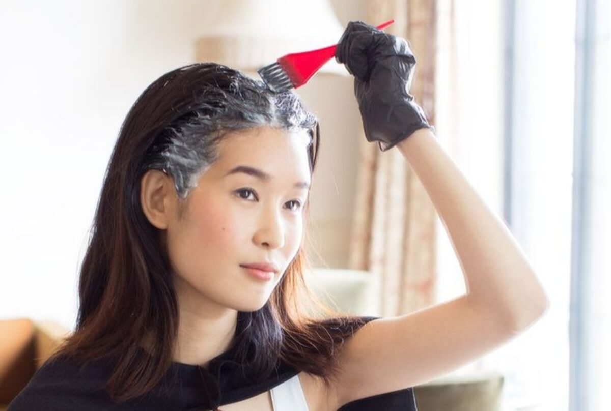 Ingin Warnai Rambut Sendiri di Rumah? Begini Tip Agar Rambut Tidak Rapuh