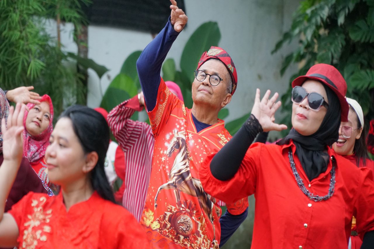 Komunitas Senam Dahlan Iskan Buka Bersama Lontong Cap Go Meh: Bergerak, Bekerja, dan Tetap Sehat