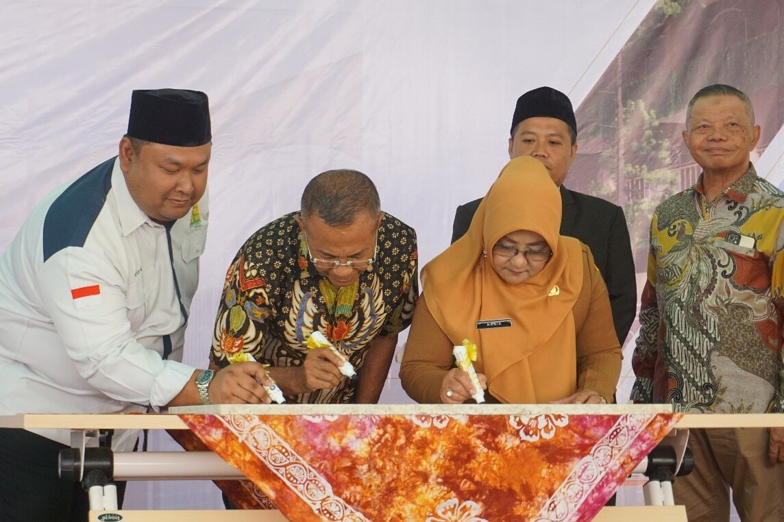 Gebyar Tumpeng, Fun Walk, dan Launching Kampus Baru, Warnai HUT ke 17 Islamic International School PSM Magetan