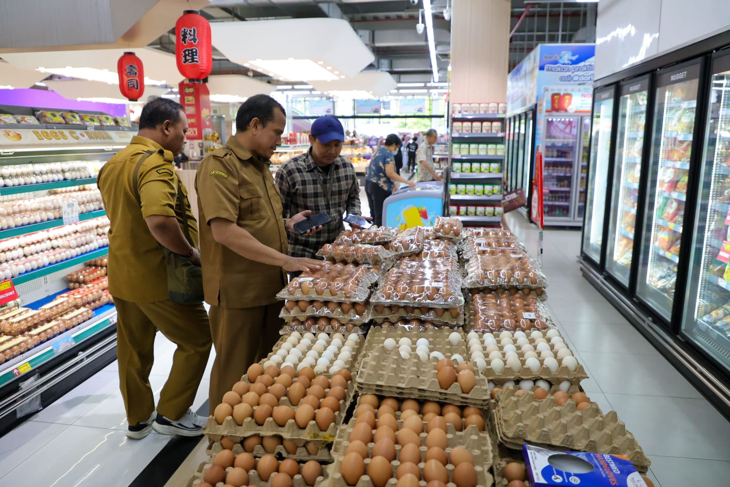 Pemkot Surabaya Jamin Stok Pangan Aman dan Harga Stabil di April 2026