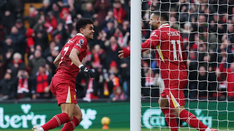 Liverpool vs Wolves 2-1: The Reds Menjauh dari Kejaran Arsenal!