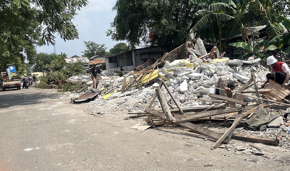 Pembongkaran Bangunan Liar Bantaran Kalimalang Diundur, Satpol PP: Ada Surat Permohonan ke Wali Kota  