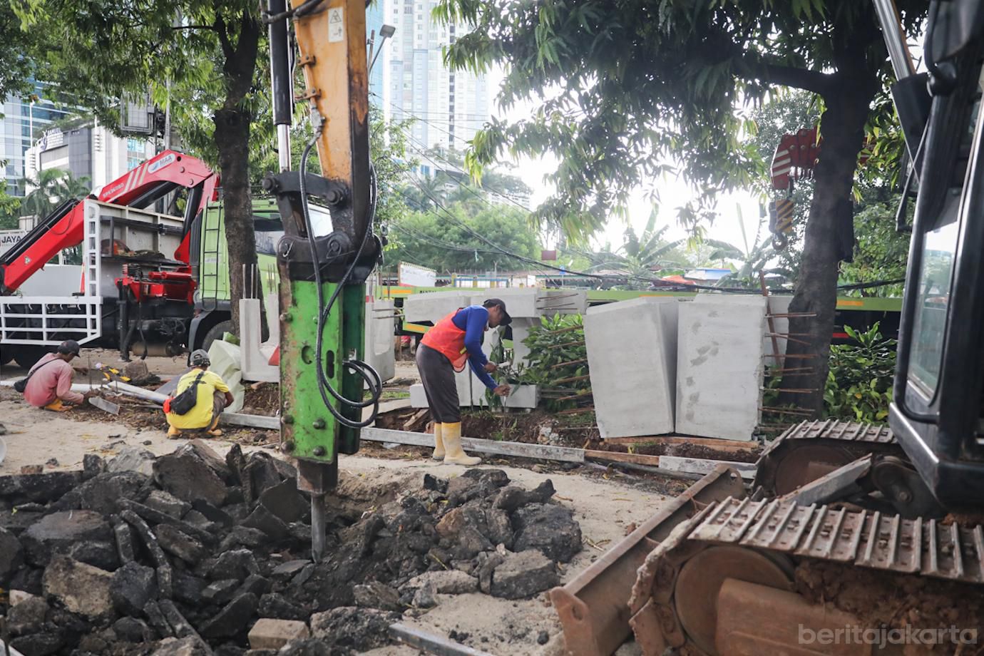 Pemprov DKI Serap 2.843 Tenaga Kerja Padat Karya, Warga Jakarta Desil 1-5 Jadi Prioritas