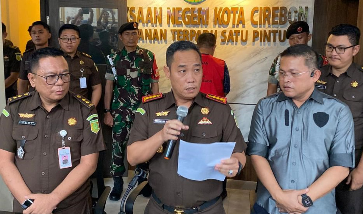 Nashrudin Azis Mantan Walikota Cirebon Ditahan Kejari Terseret Korupsi Proyek Gedung Setda, Kerugian Tembus Rp26 Miliar