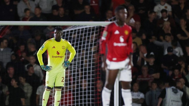 Rating Pemain Man Utd vs Grimsby Town, Belakang Kacau, Onana Paling Parah!