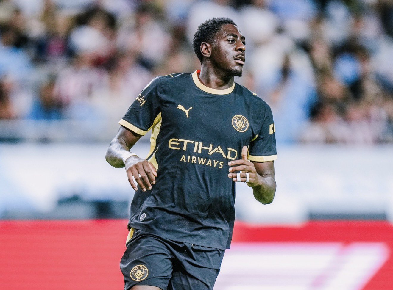Resmi! Southampton Amankan Jasa Striker Muda Man City Divin Mubama