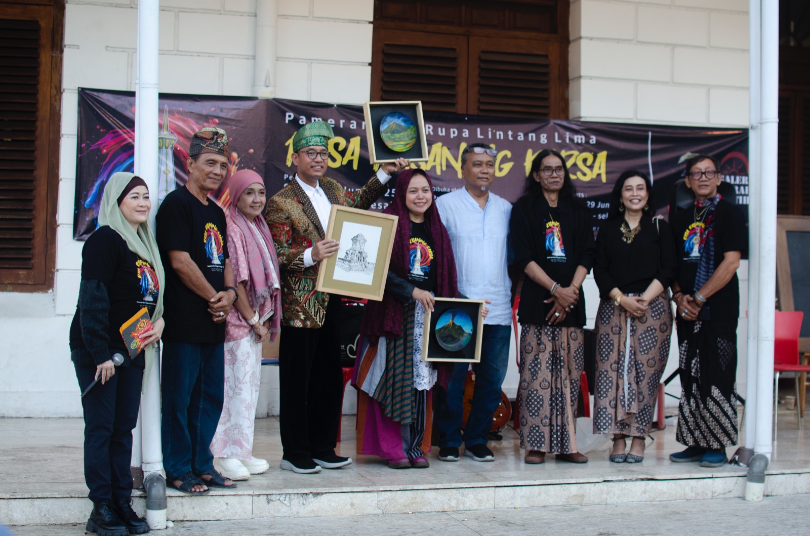 Jalan Menuju Cahaya: Pameran Seni Rupa Lintang Lima dalam Rasa Rasaning Karsa