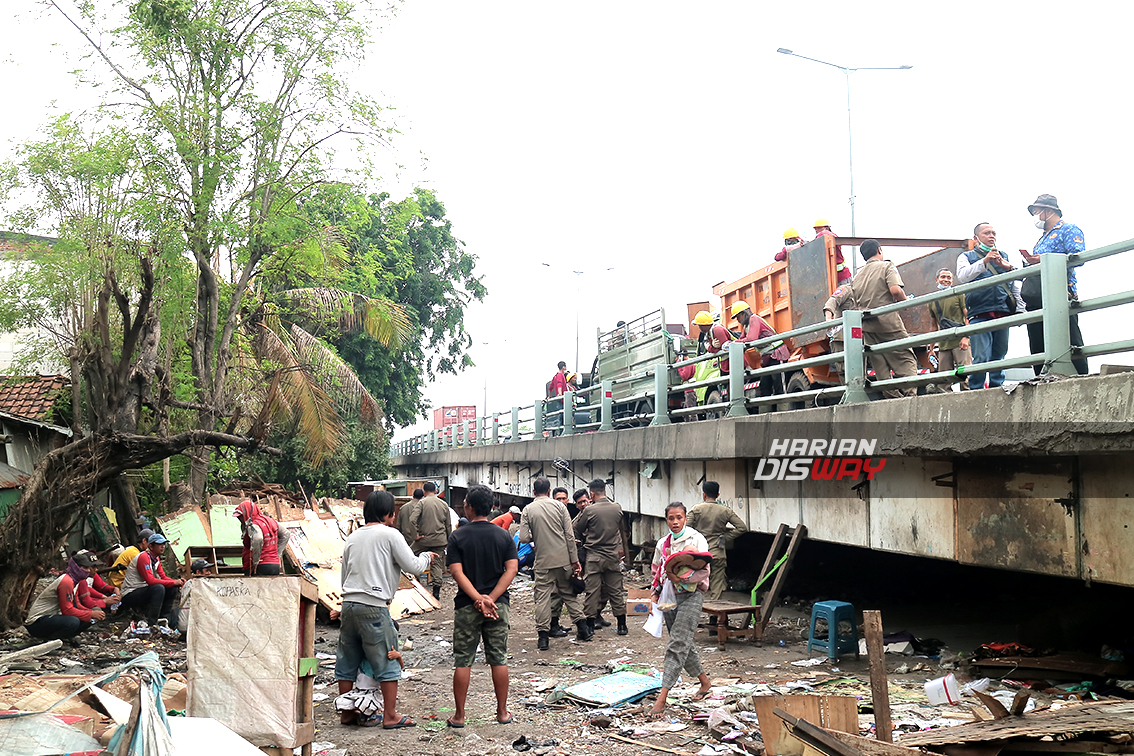 Kampung 1001 Malam di Surabaya Dibongkar, Warga Dipindah ke Flat