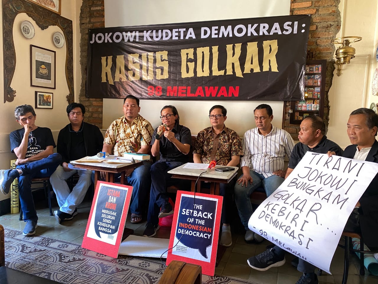 Aktivis 98 Sebut Krisis Demokrasi Indonesia Berpotensi Memicu Konflik!