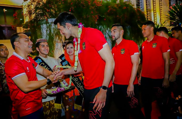 Potret Meet and Greet Timnas Indonesia dan Palestina di Balai Kota Surabaya