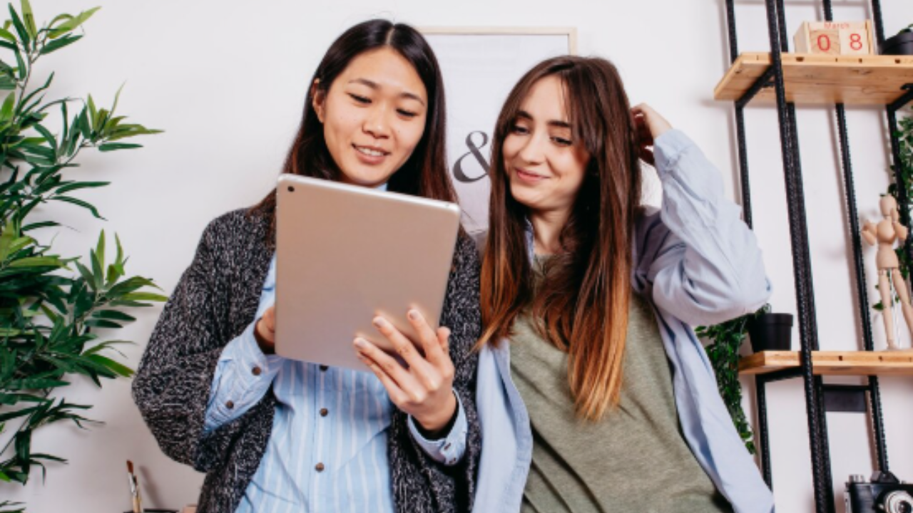 Happy New Year! Ini 40 Resolusi 2026 Cocok untuk Karyawan Gen Z: Deadline Jalan, Mental Aman