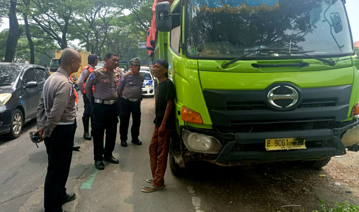 Antisipasi Arus Mudik Lebaran 2025, Truk Bersumbu Tiga Dilarang Lewat Tol Tangerang-Merak