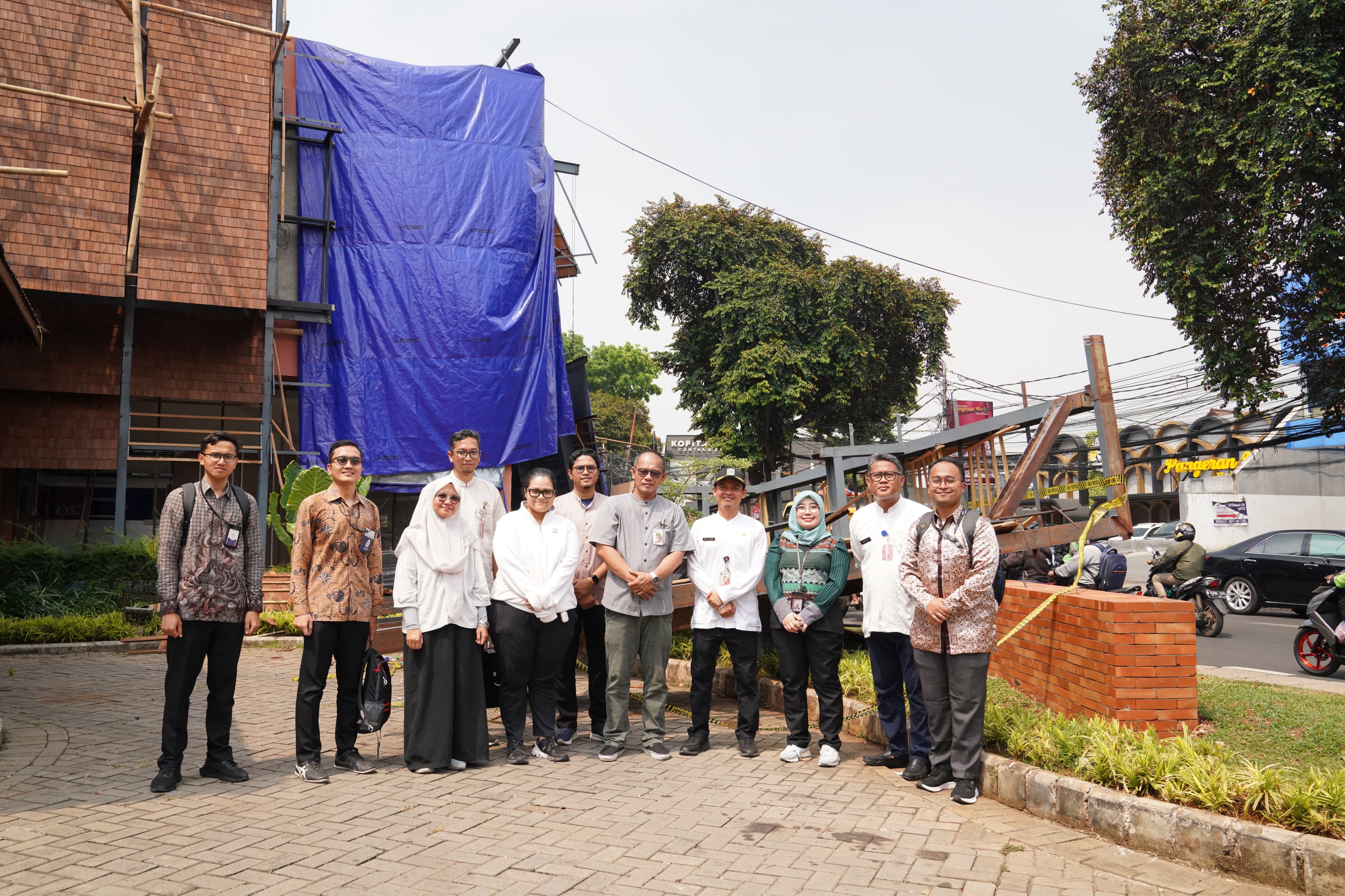 Cegah Korupsi, KPK Tinjau Penertiban Bangunan Restoran di Jalan Ampera Jaksel